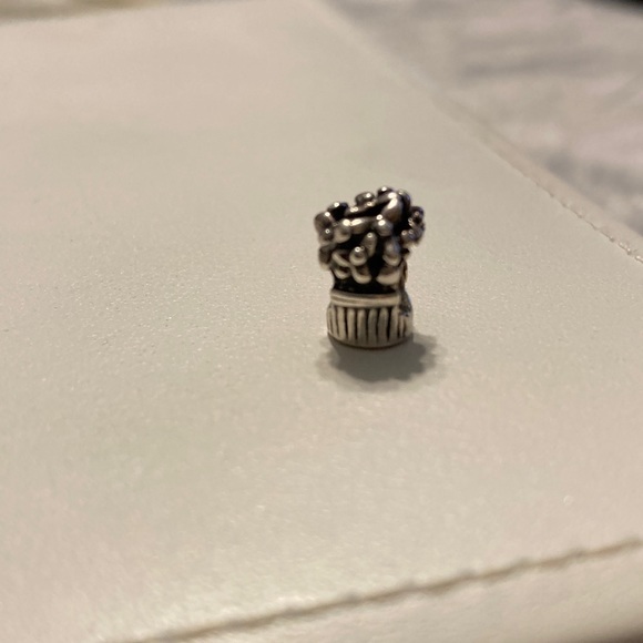 Pandora Flower Basket Charm - Picture 5 of 10